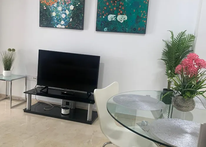 Beach And City Apartment A 50M De La Playa