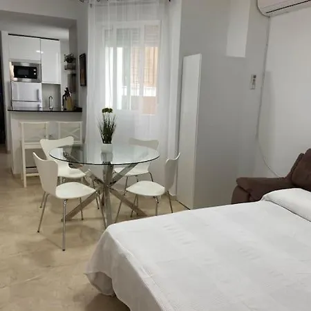 Beach And City Apartment A 50M De La Playa Fuengirola Exterior photo